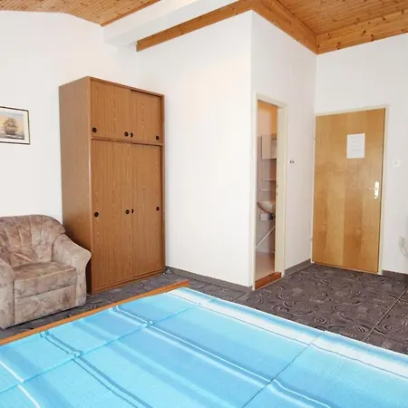 Studio Mulo 5796a *