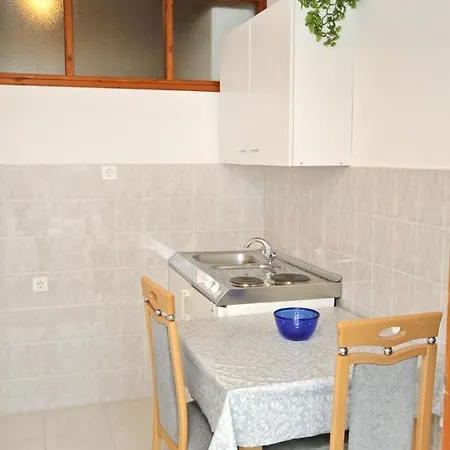 Studio Mulo 5796a * Vrsi