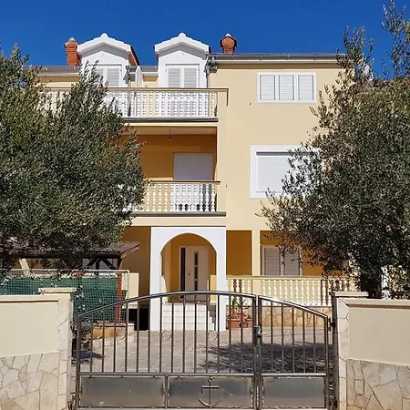 Studio Mulo 5796a Apartman